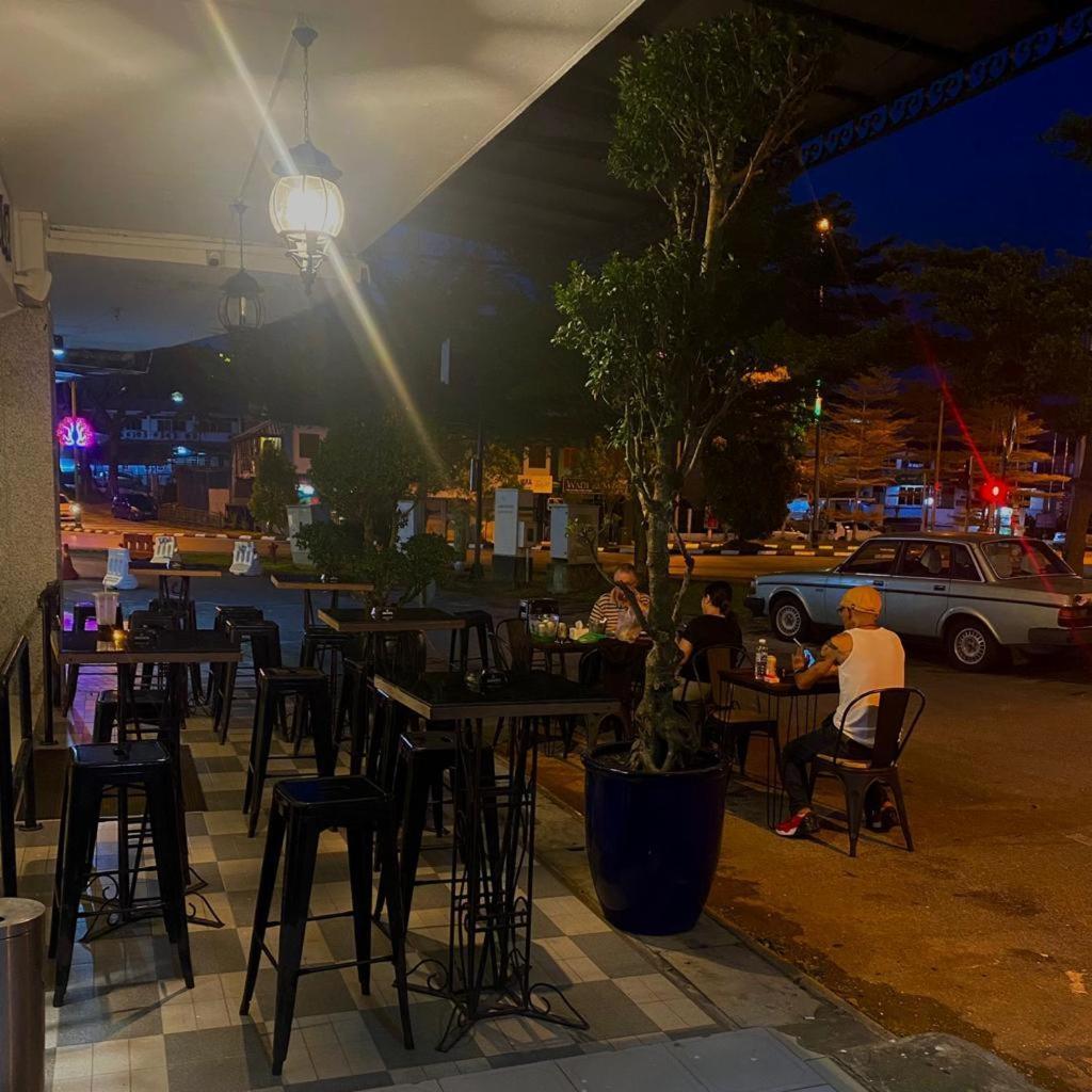 Fata Hotel By Project Borneo كوشنج المظهر الخارجي الصورة