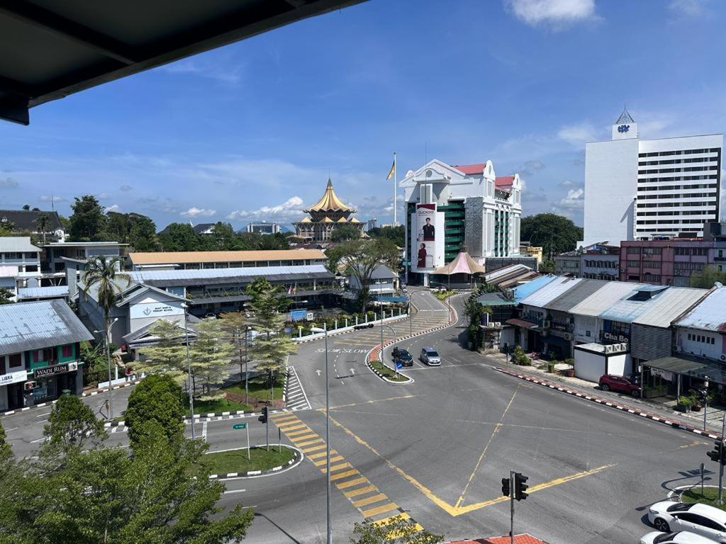 Fata Hotel By Project Borneo كوشنج المظهر الخارجي الصورة